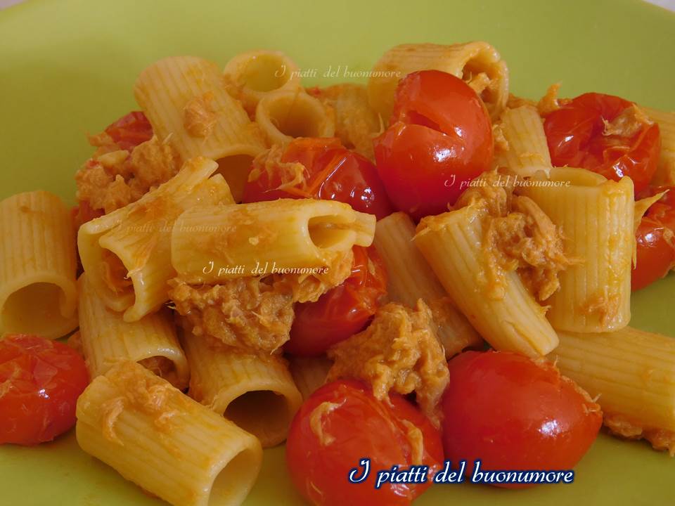 pasta con tonno e pomodorini pasta con tonno e pomodorini